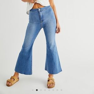 Free People Youthquake Crop Flare Jeans | Size 35 (Fits 14/16 Women’s) Raw Hem